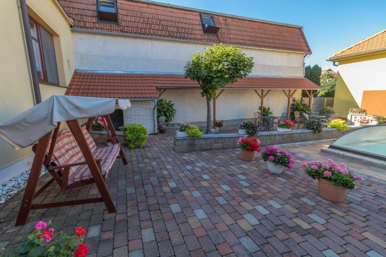 Pension Čížek Mikulov Exterior foto